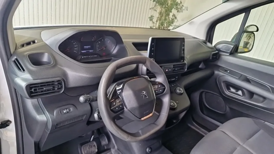 PEUGEOT Partner -