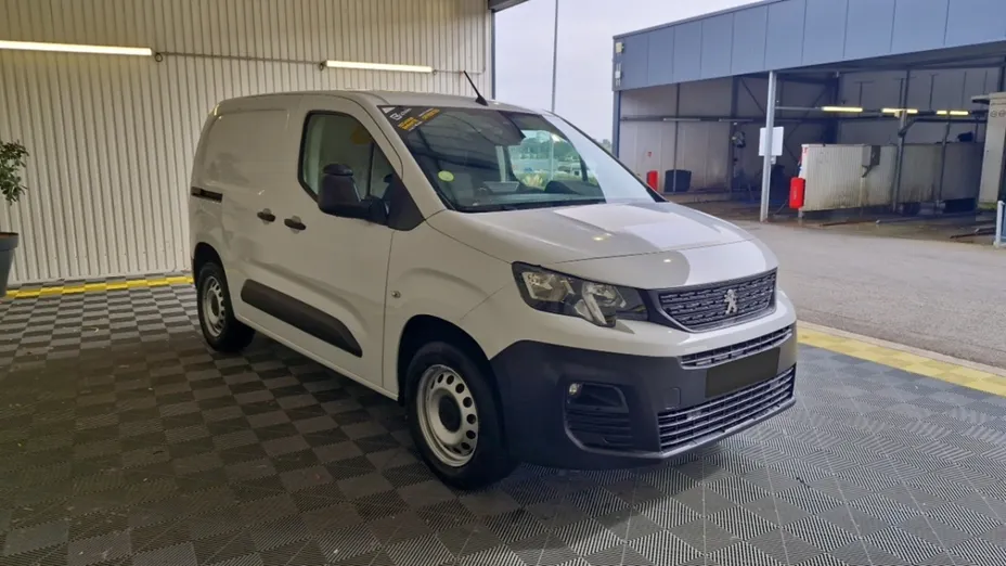 PEUGEOT Partner -