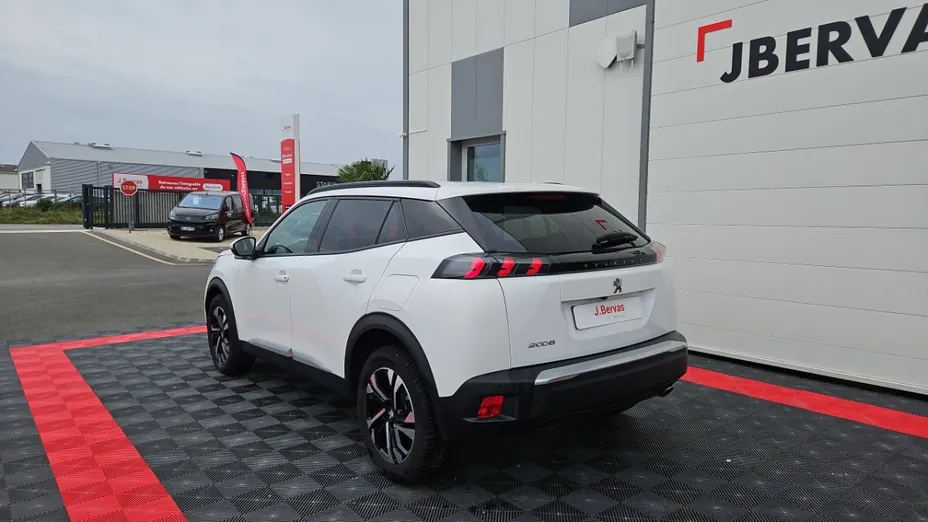 PEUGEOT 2008 -