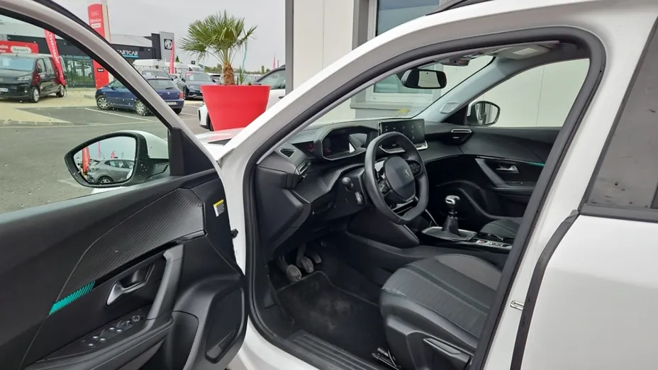 PEUGEOT 2008 -