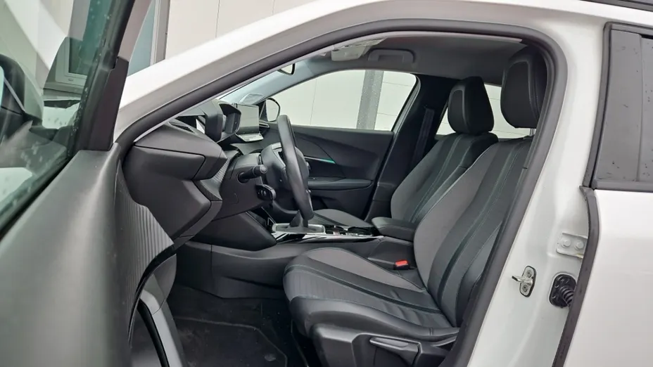 PEUGEOT 2008 -