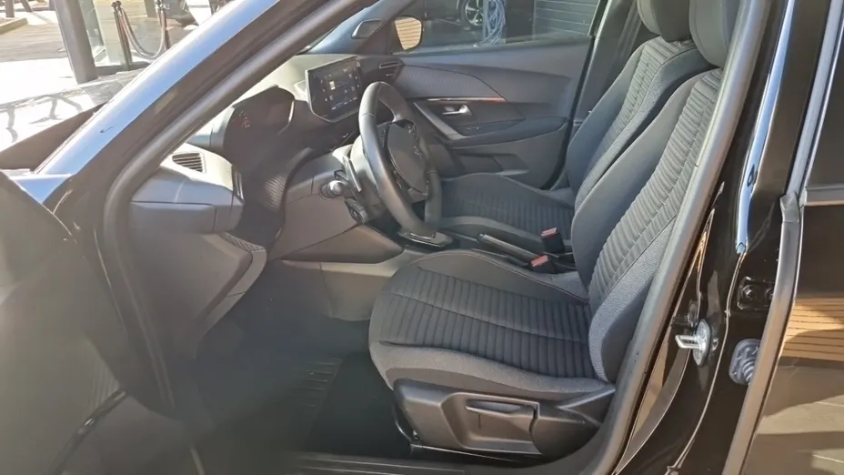 PEUGEOT 2008 -