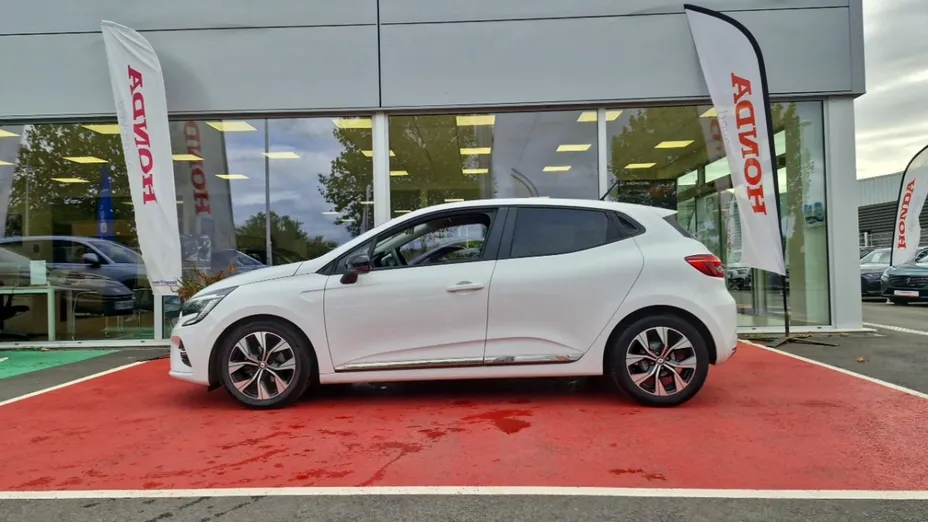 RENAULT Clio -