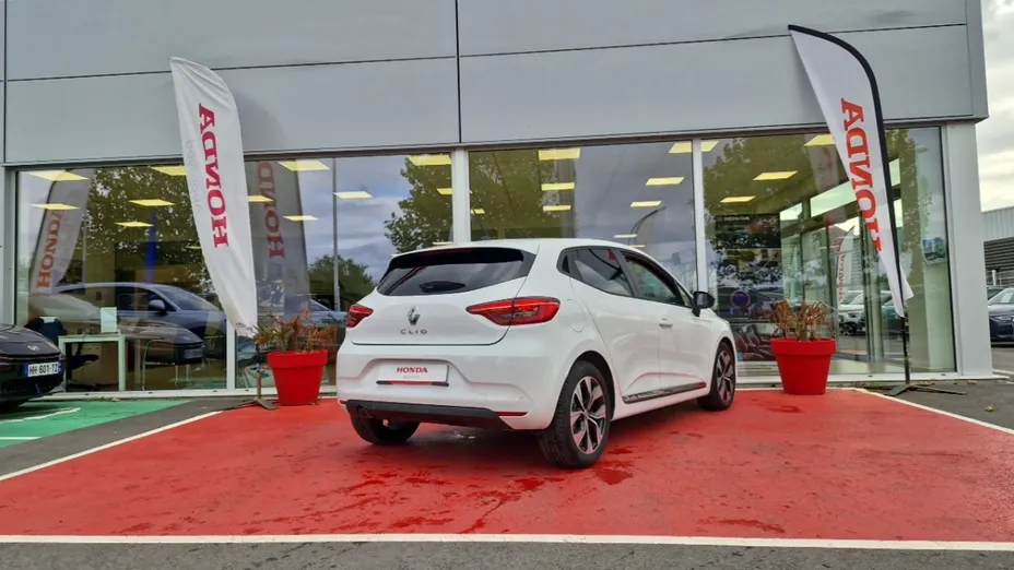 RENAULT Clio -