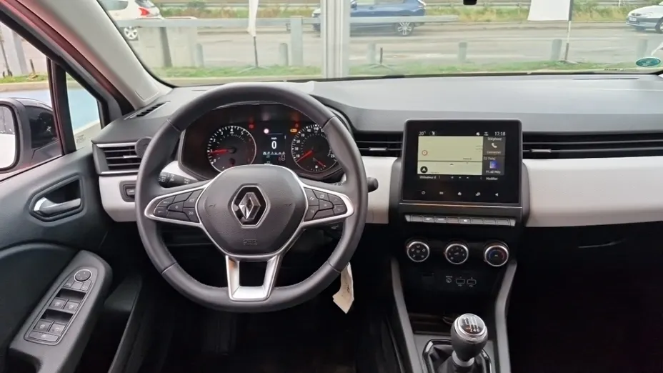 RENAULT Clio -