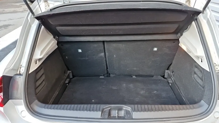 RENAULT Clio -