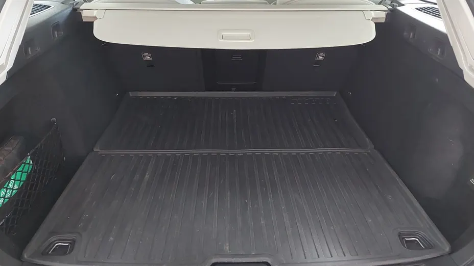 VOLVO V60 -