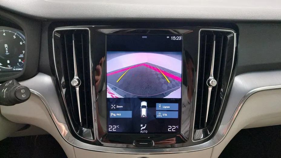 VOLVO V60 -