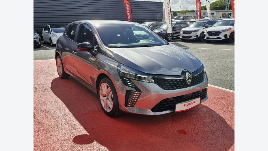 RENAULT Clio -