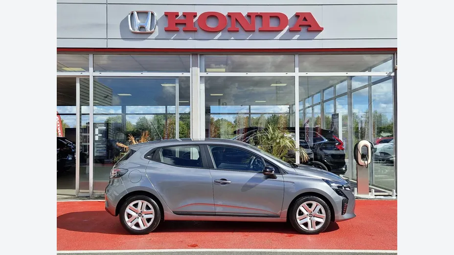 RENAULT Clio -