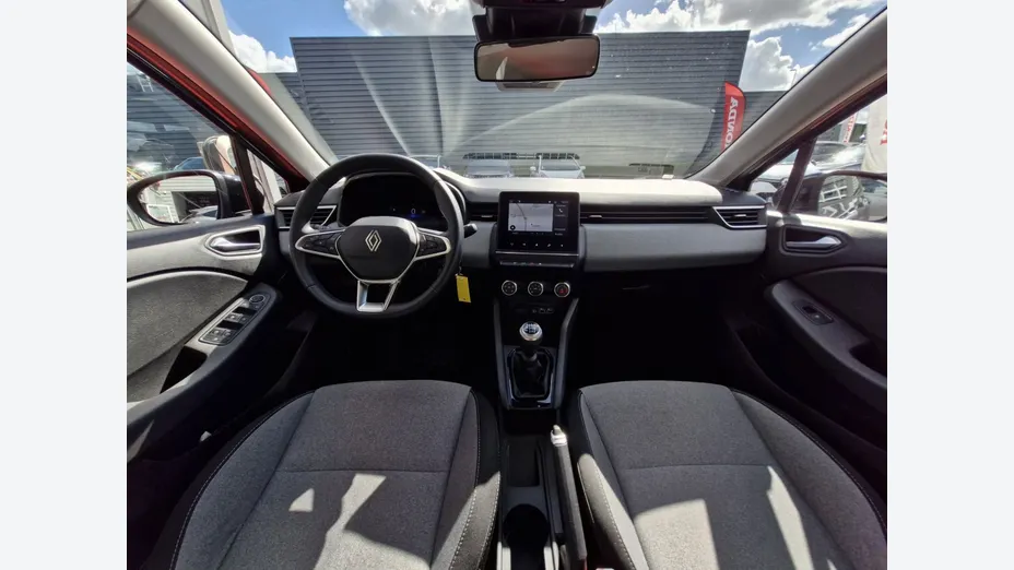 RENAULT Clio -