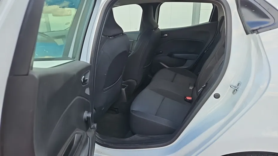 RENAULT Clio -