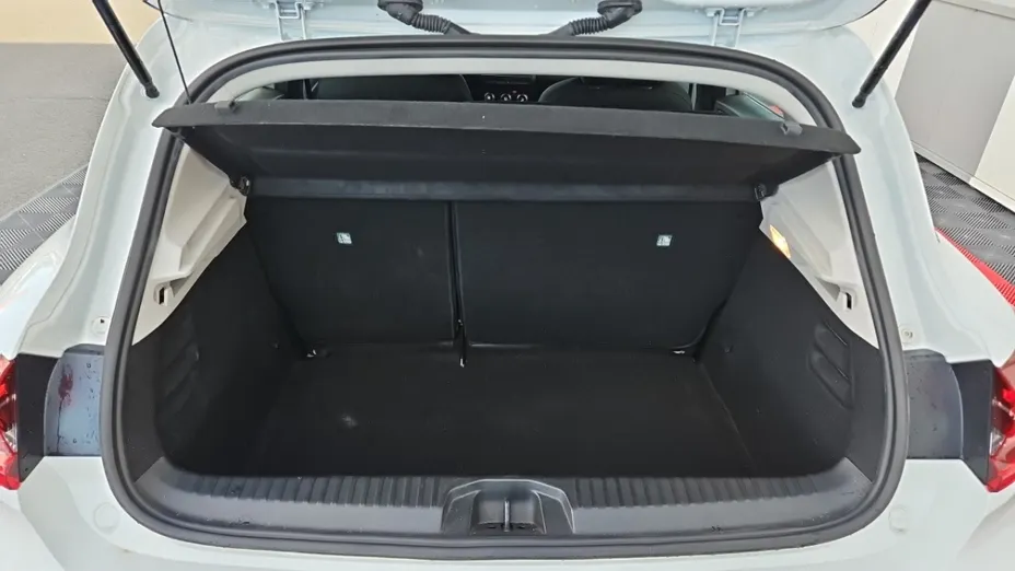 RENAULT Clio -