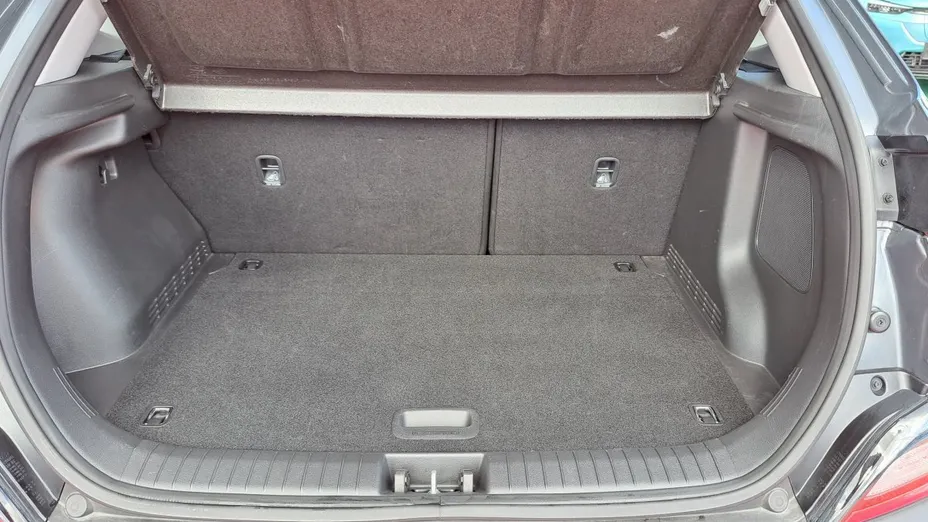 HYUNDAI Kona -