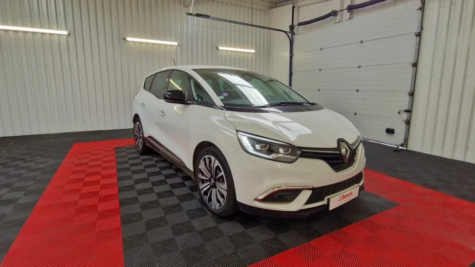 RENAULT Grand Scenic -