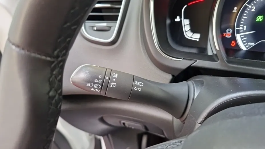 RENAULT Grand Scenic -