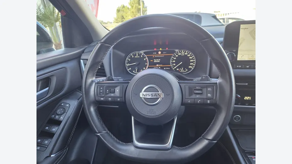 NISSAN Qashqai -
