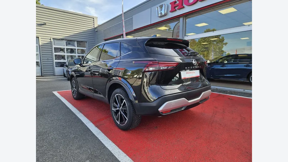 NISSAN Qashqai -