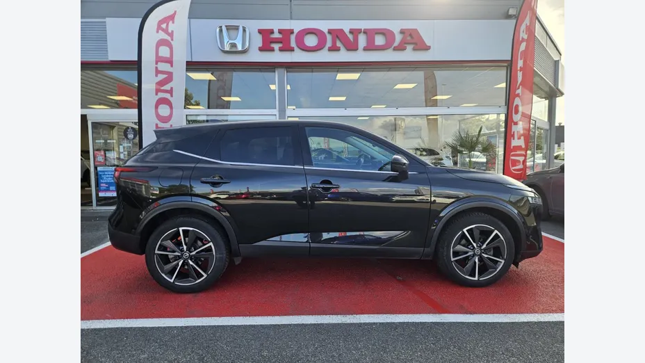 NISSAN Qashqai -