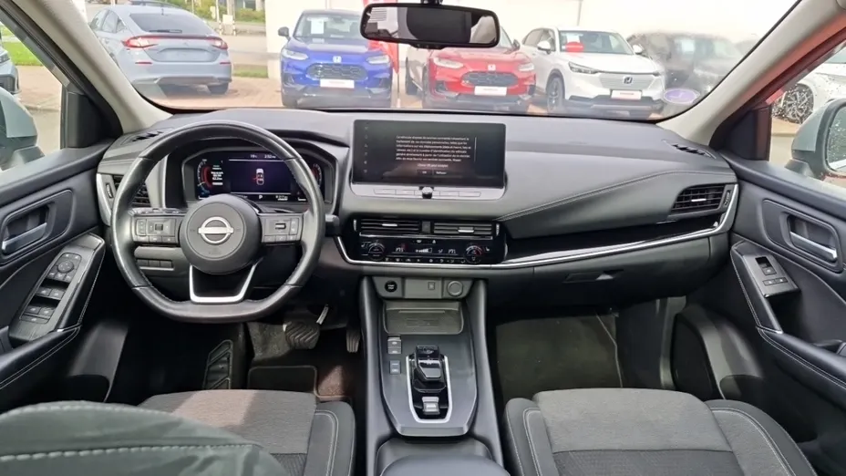 NISSAN Qashqai -