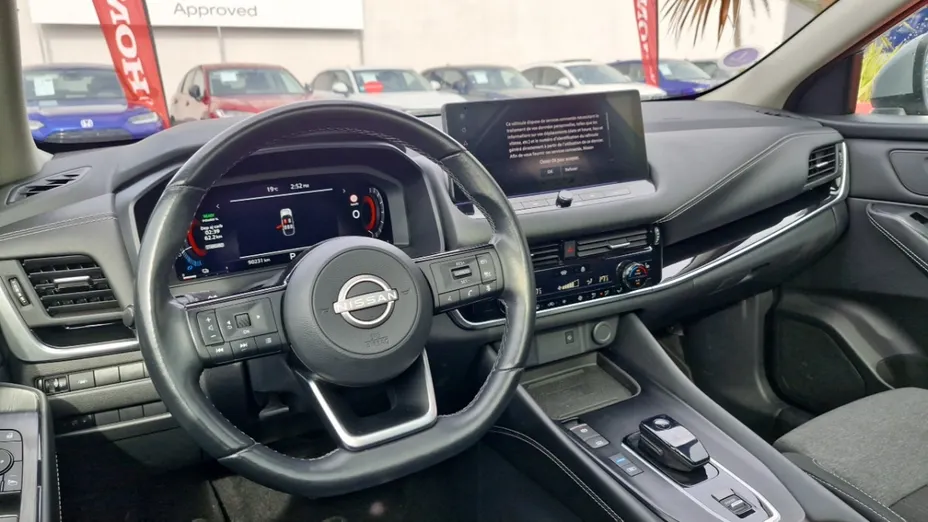 NISSAN Qashqai -