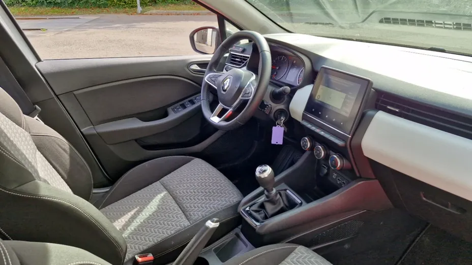 RENAULT Clio -
