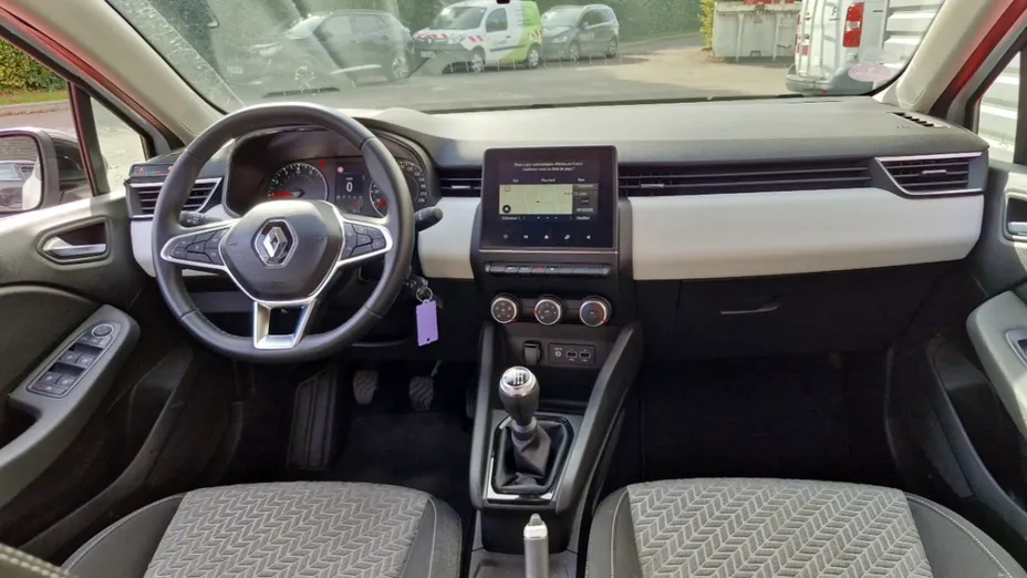 RENAULT Clio -