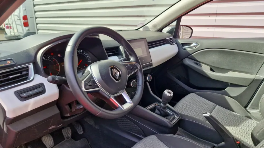 RENAULT Clio -