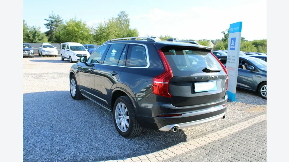 VOLVO XC90 -