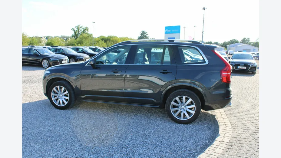 VOLVO XC90 -