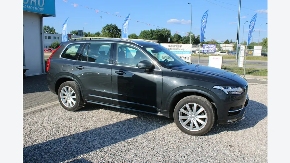 VOLVO XC90 -