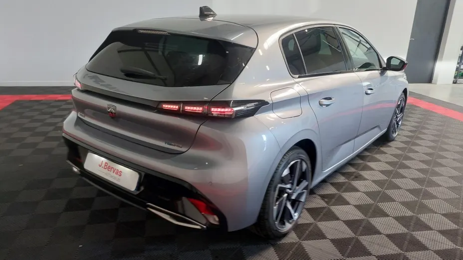 PEUGEOT 308 -