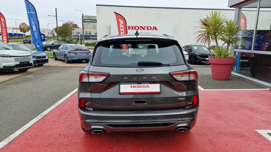 FORD Kuga -
