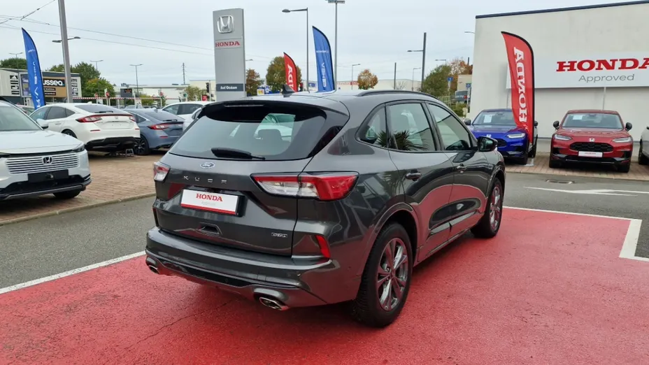 FORD Kuga -