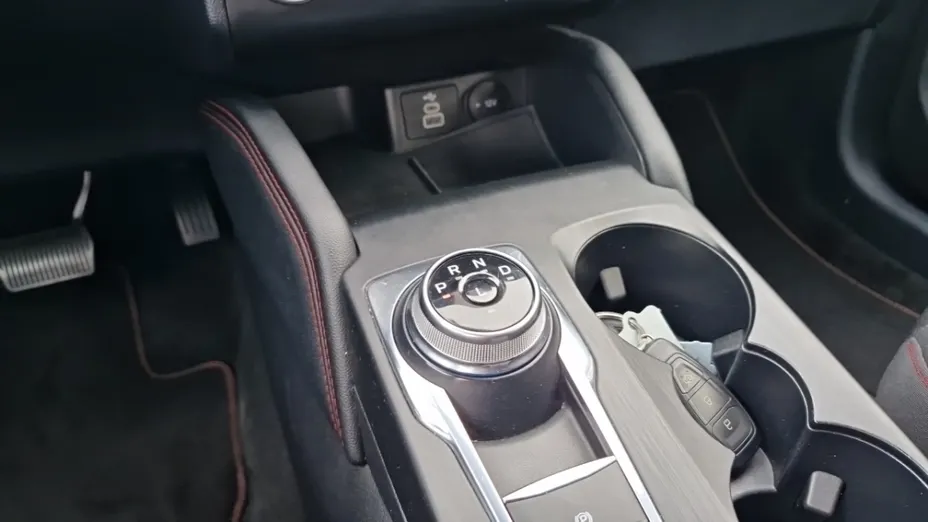 FORD Kuga -