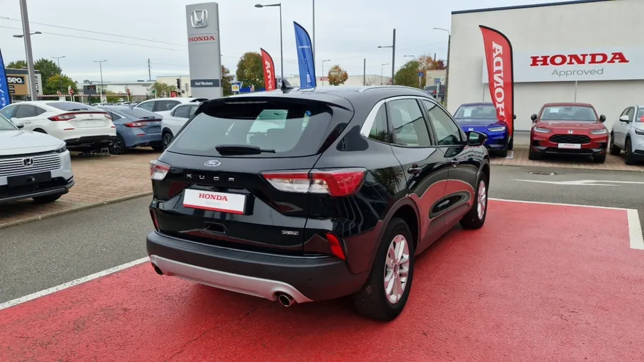 FORD Kuga -