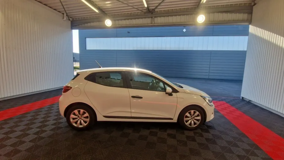 RENAULT Clio -