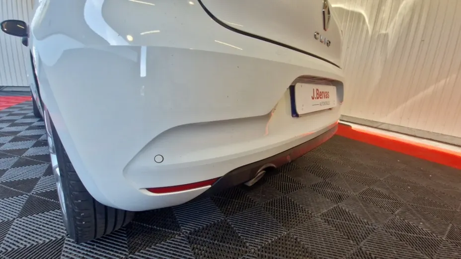 RENAULT Clio -
