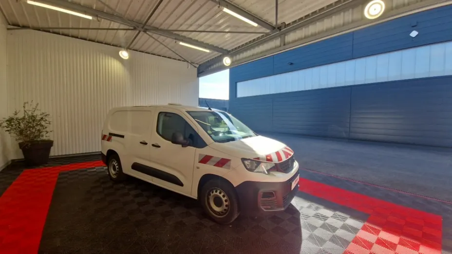 PEUGEOT Partner -