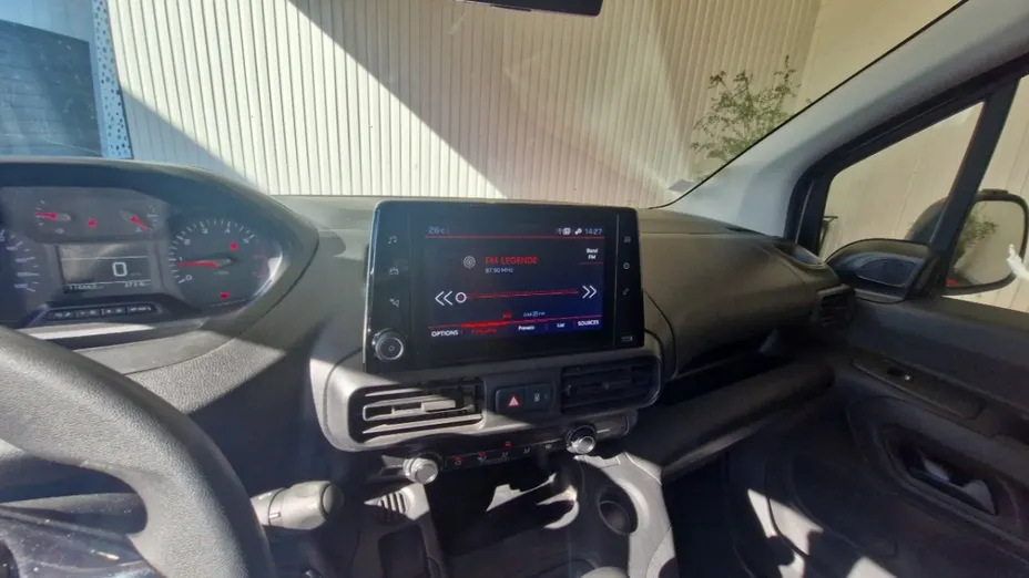 PEUGEOT Partner -