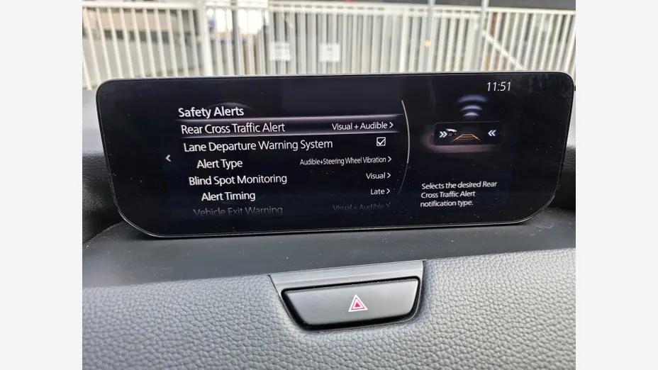 MAZDA CX-90 -