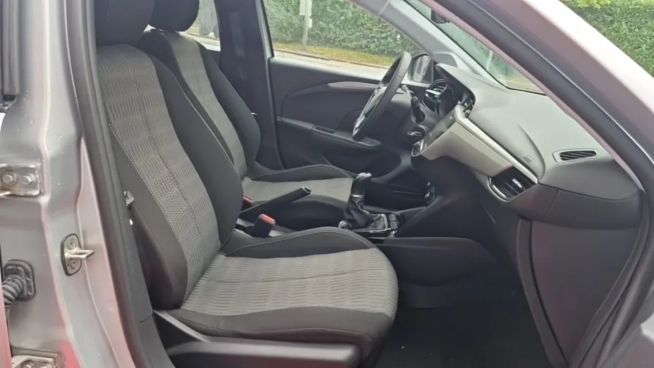 OPEL Corsa -