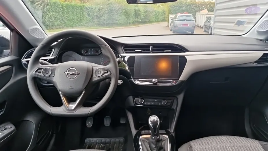 OPEL Corsa -