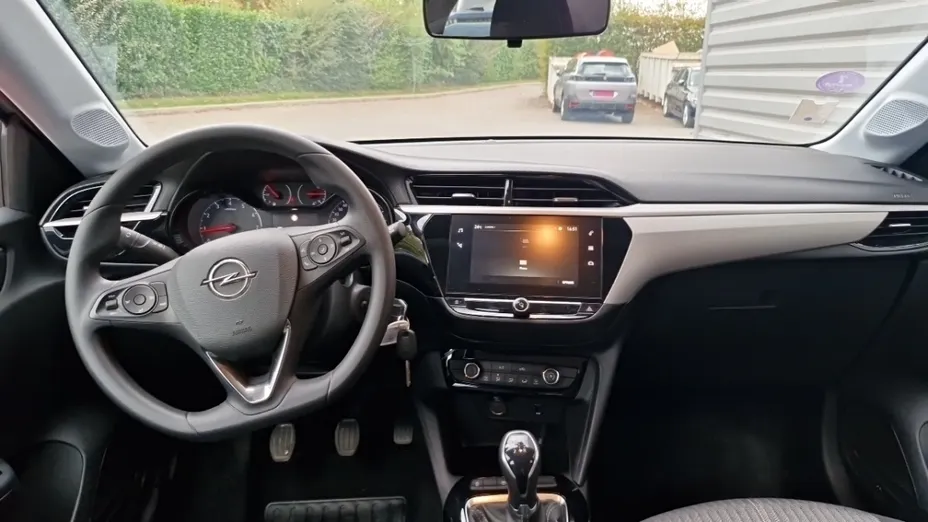 OPEL Corsa -
