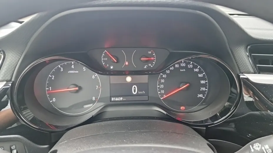 OPEL Corsa -