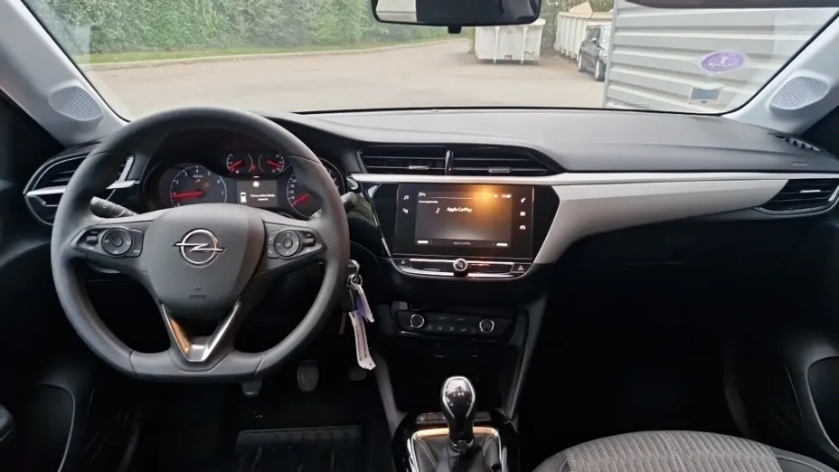OPEL Corsa -