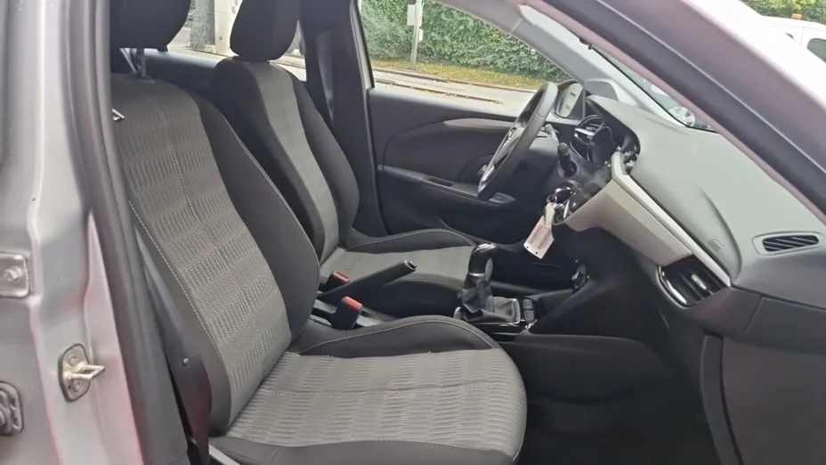 OPEL Corsa -