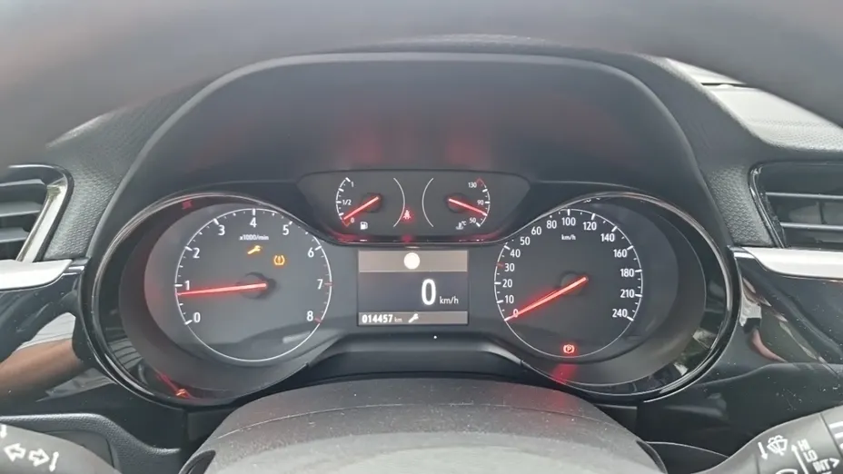 OPEL Corsa -