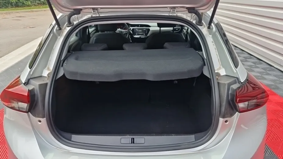 OPEL Corsa -