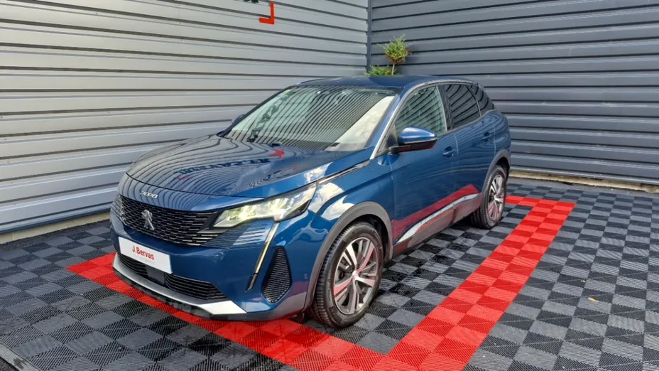 PEUGEOT 3008 -